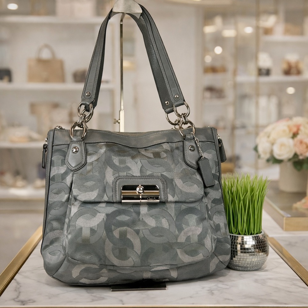 Coach Y2K Kristin 18286 Op Art Gray Silver Metallic Signature Hand Shoulder Bag‎